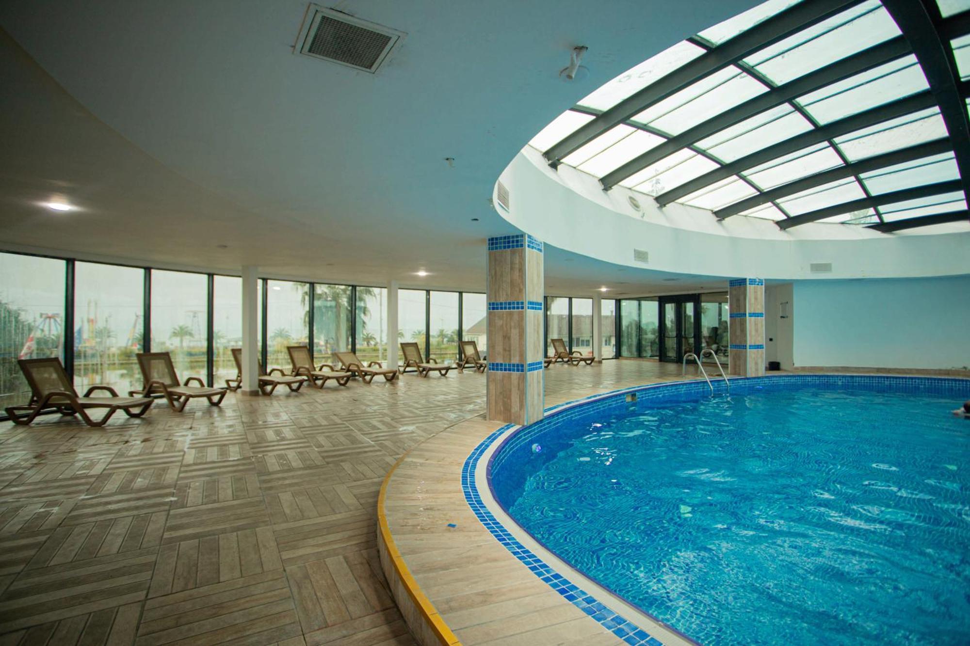 באטומי Orbi City Panoramic View מראה חיצוני תמונה